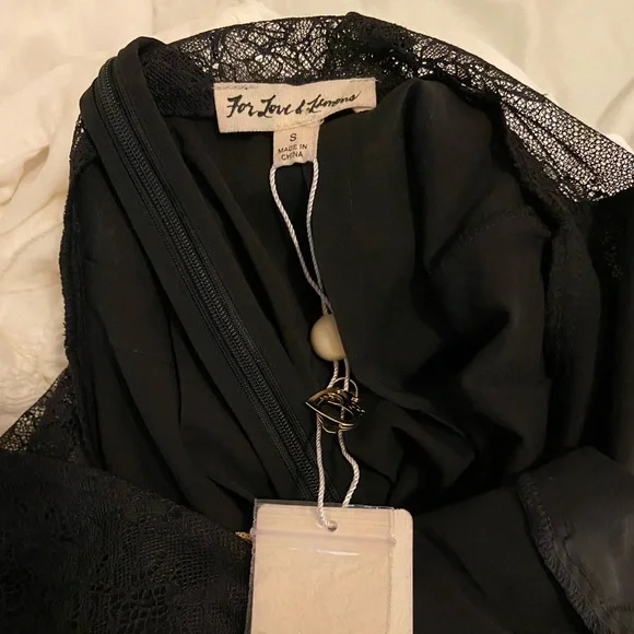 For love and lemons daisy black lace sequin dress NWT size S - Picture 6 of 6